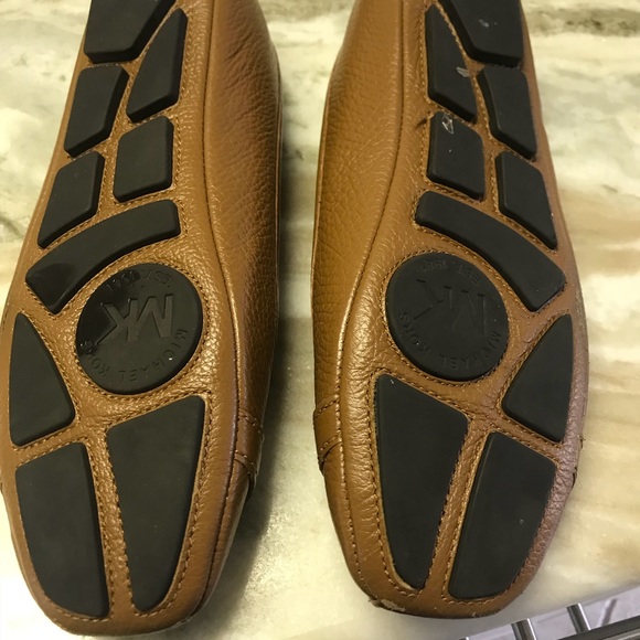 Michael Kors Flats - Picture 2 of 5